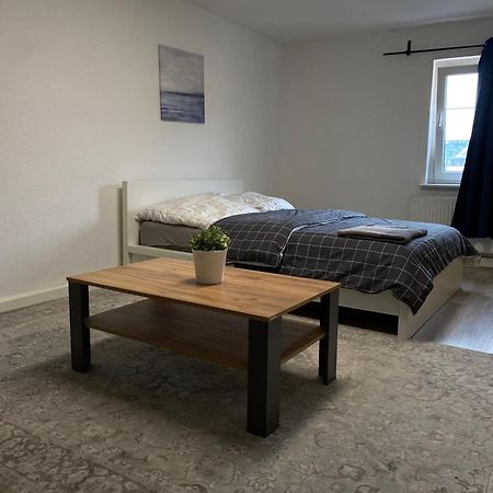 Zimmer In Freital Hotel Buitenkant foto